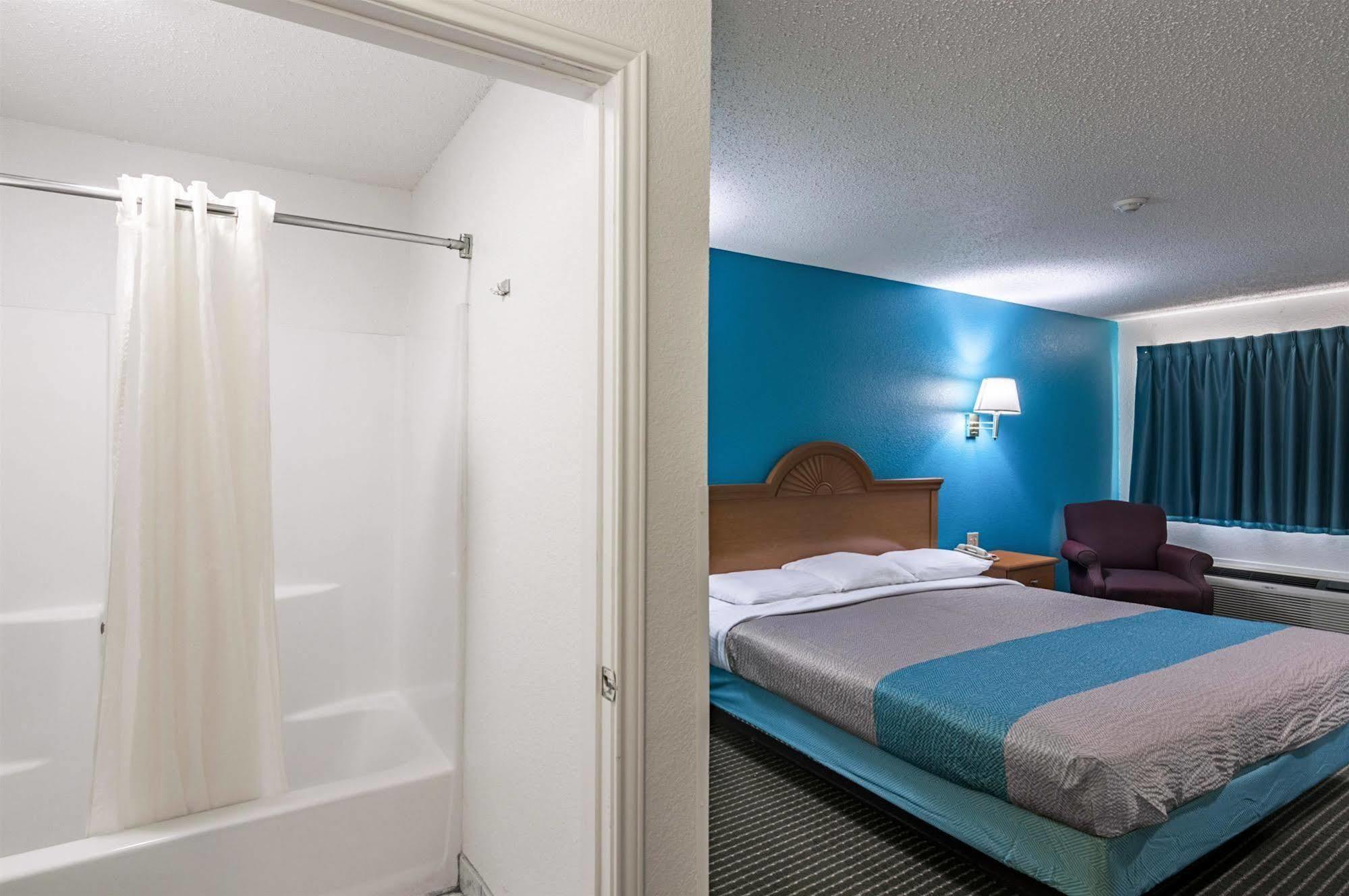 Motel 6-Azle, Tx Exterior photo